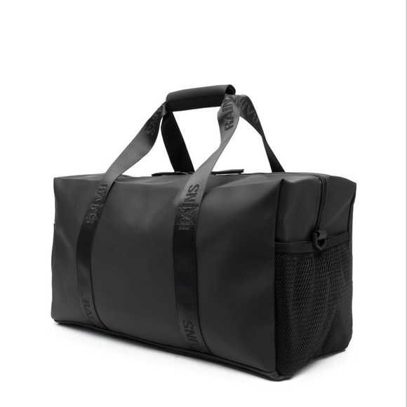 NWT Rains Trail Gym Duffle/ Weekender Bag Black - Picture 2 of 7